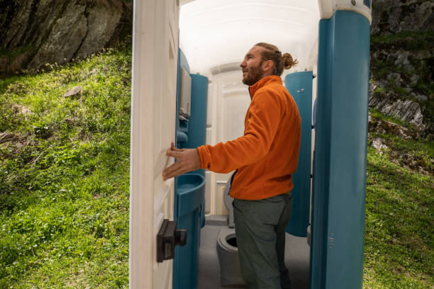 Professional porta potty rental in Hooks, TX